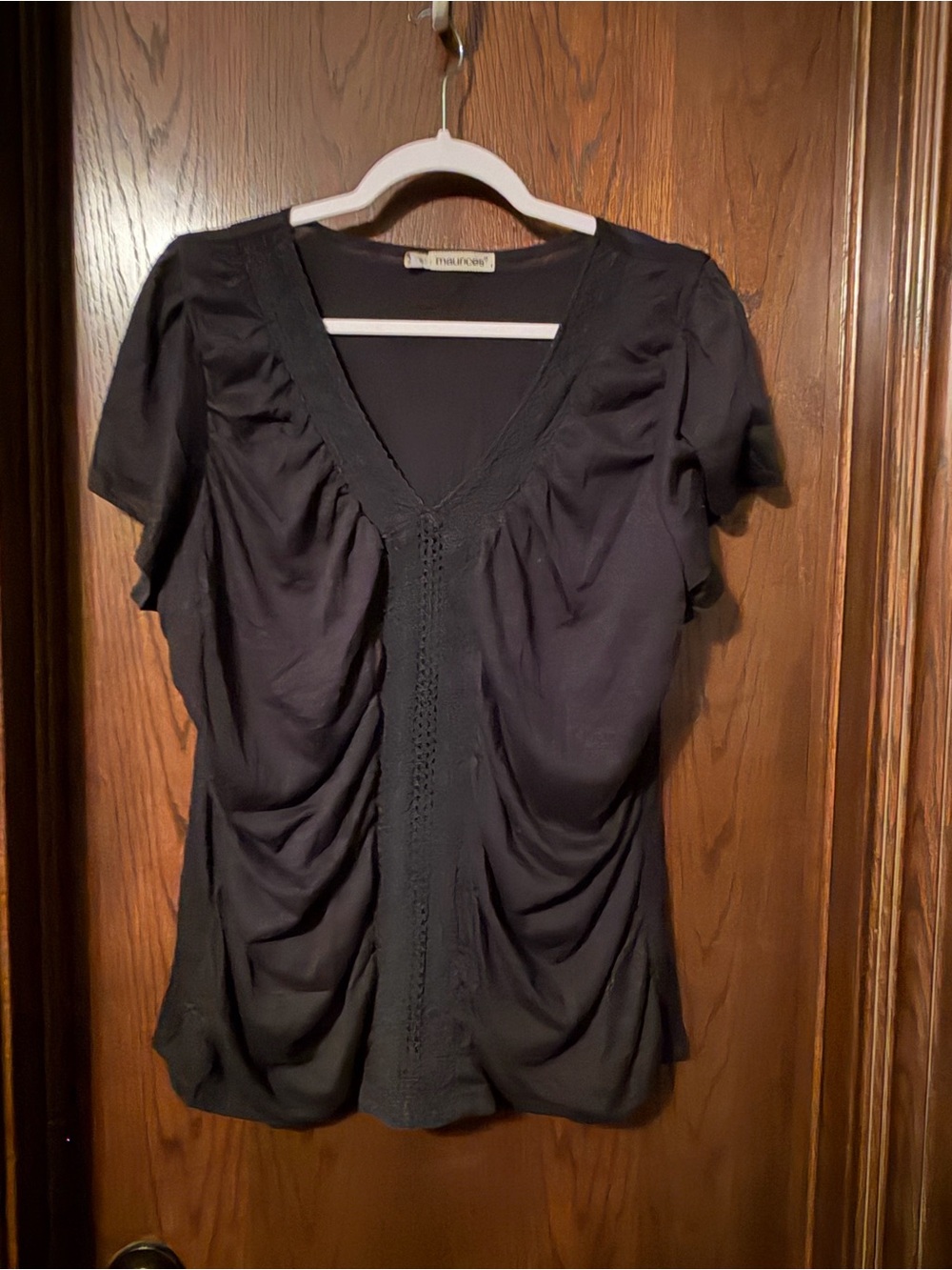 Maurices Black V-Neck Ruched Short Sleeve Top